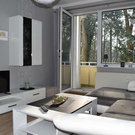 Ferienwohnung "Am Schlosspark" Neetzow ภายนอก รูปภาพ