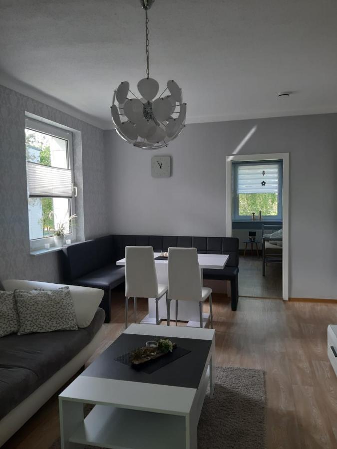Ferienwohnung "Am Schlosspark" Neetzow ภายนอก รูปภาพ