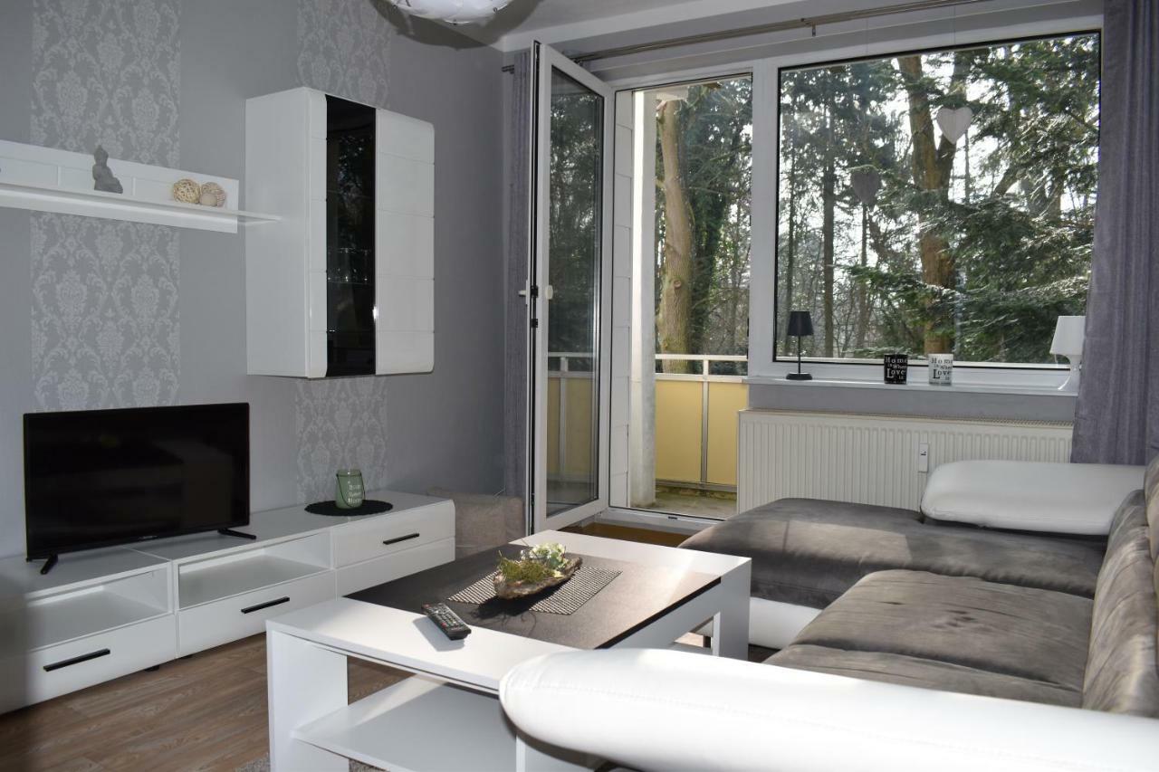 Ferienwohnung "Am Schlosspark" Neetzow ภายนอก รูปภาพ