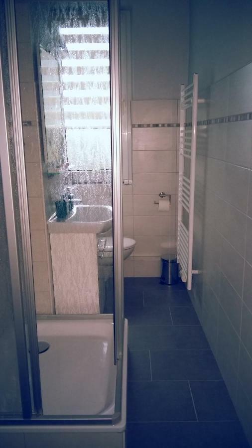 Ferienwohnung "Am Schlosspark" Neetzow ภายนอก รูปภาพ